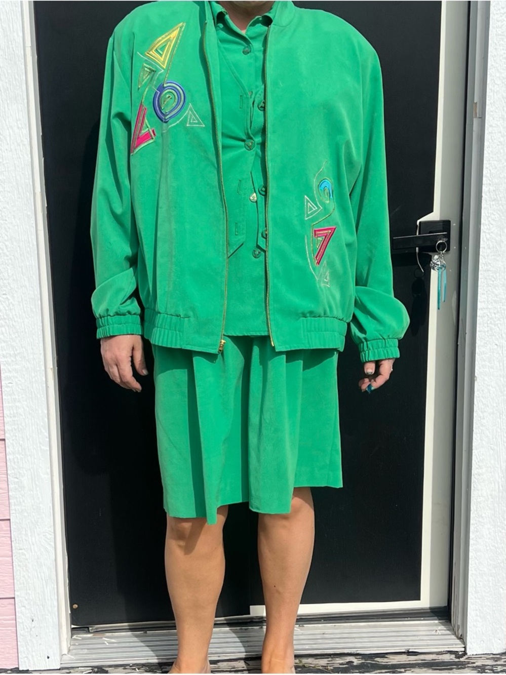 Green four -piece Jacket, vest, shirt, and shorts Set with Embroidered Accents
